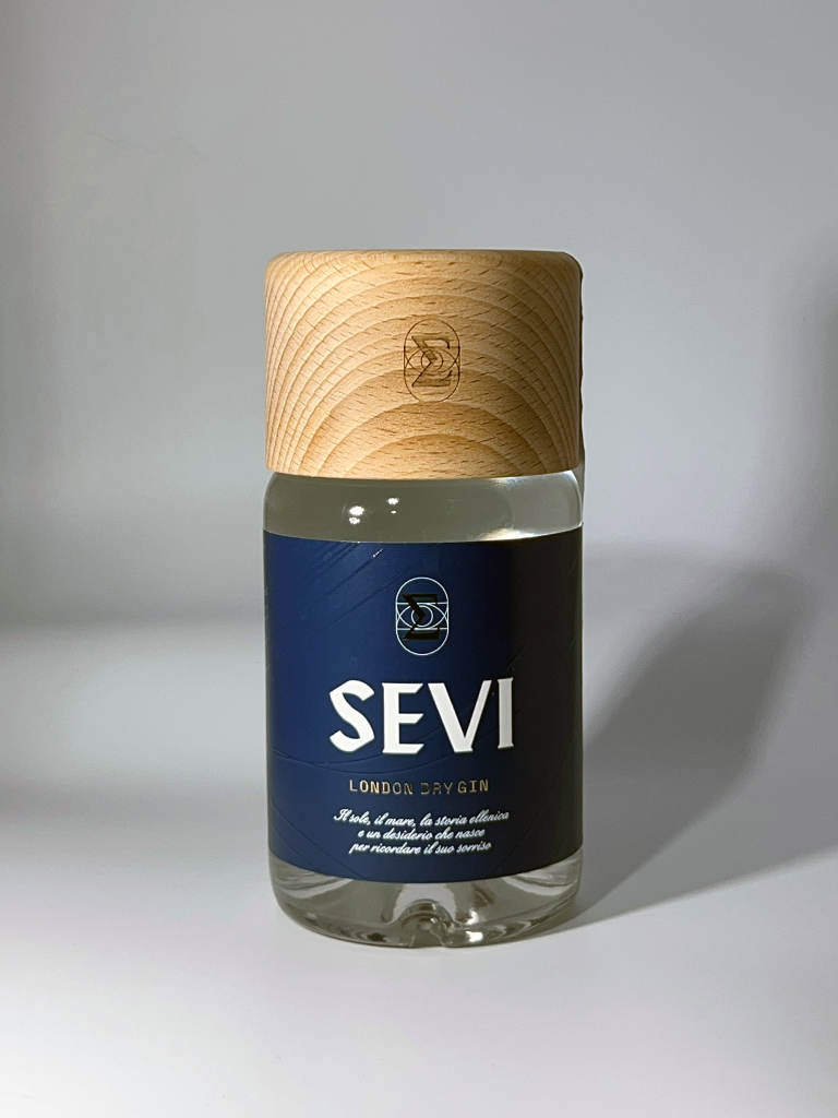 SEVI GIN NOVITÀ: BOX NATALIZIA FIRMATA SEVI GIN – Sevi London Dry Gin